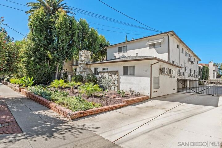 Property Photo:  393 Waldo Ave 3  CA 91101