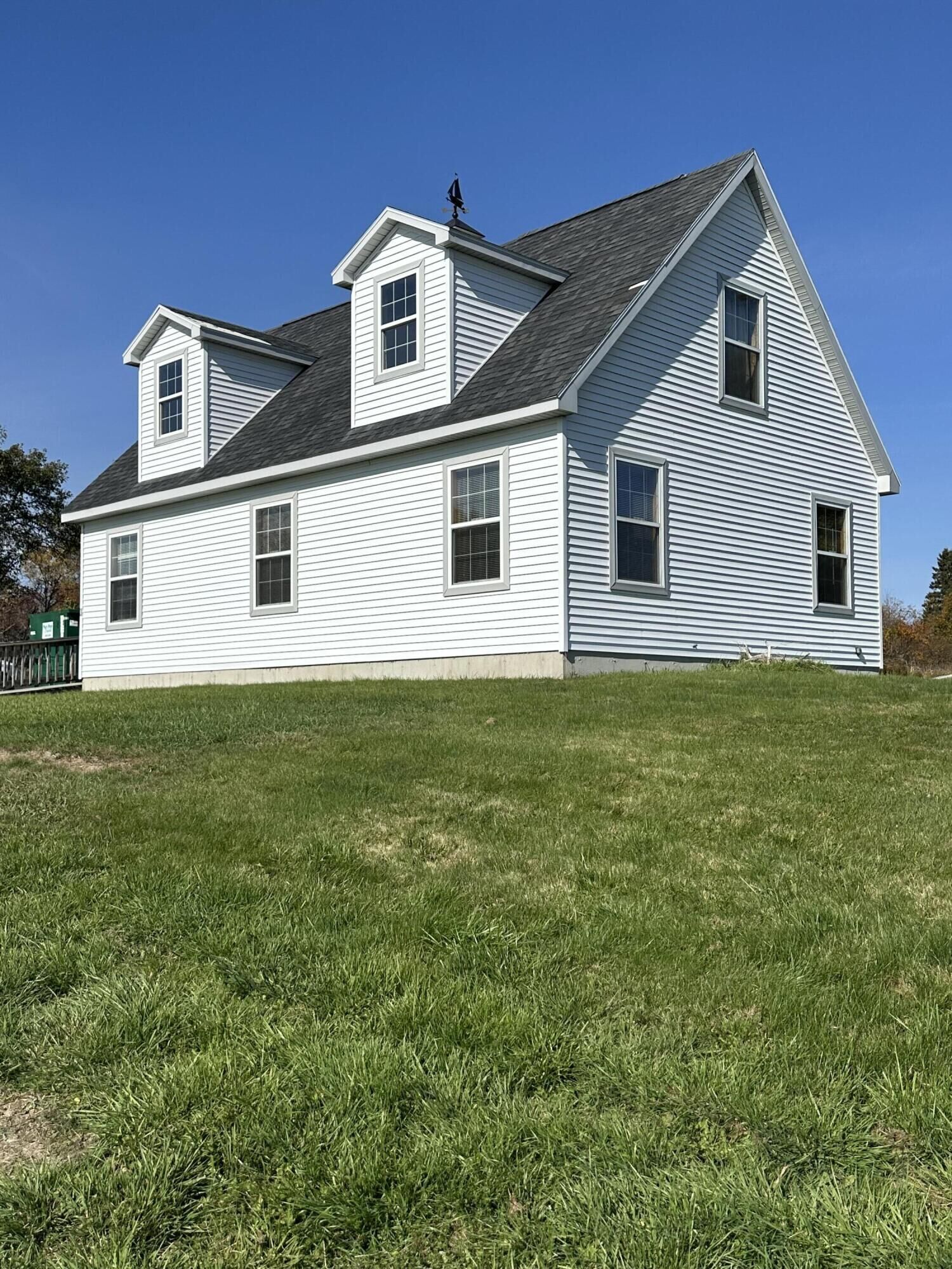 Property Photo:  3 Riverview Lane  ME 04606