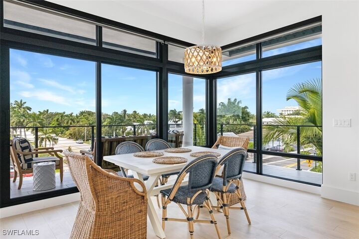 850 Central Avenue 305  Naples FL 34102 photo