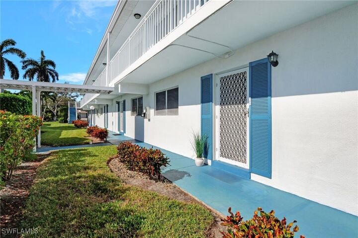 Property Photo: 750 Mooring Line Drive 105 FL 34102