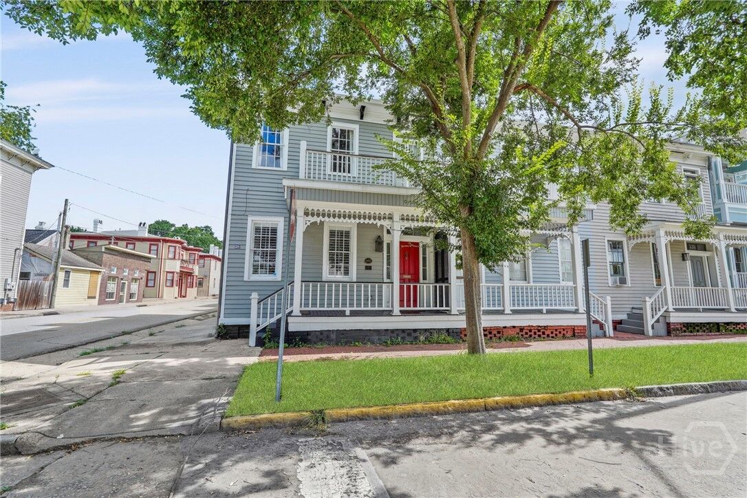 Property Photo:  224 W Park Avenue  GA 31401 