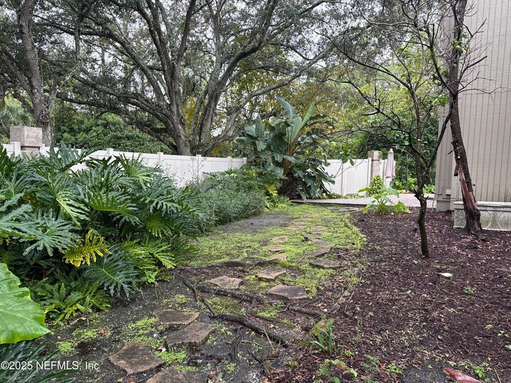 Property Photo:  1 Turtleback Trail  FL 32082 