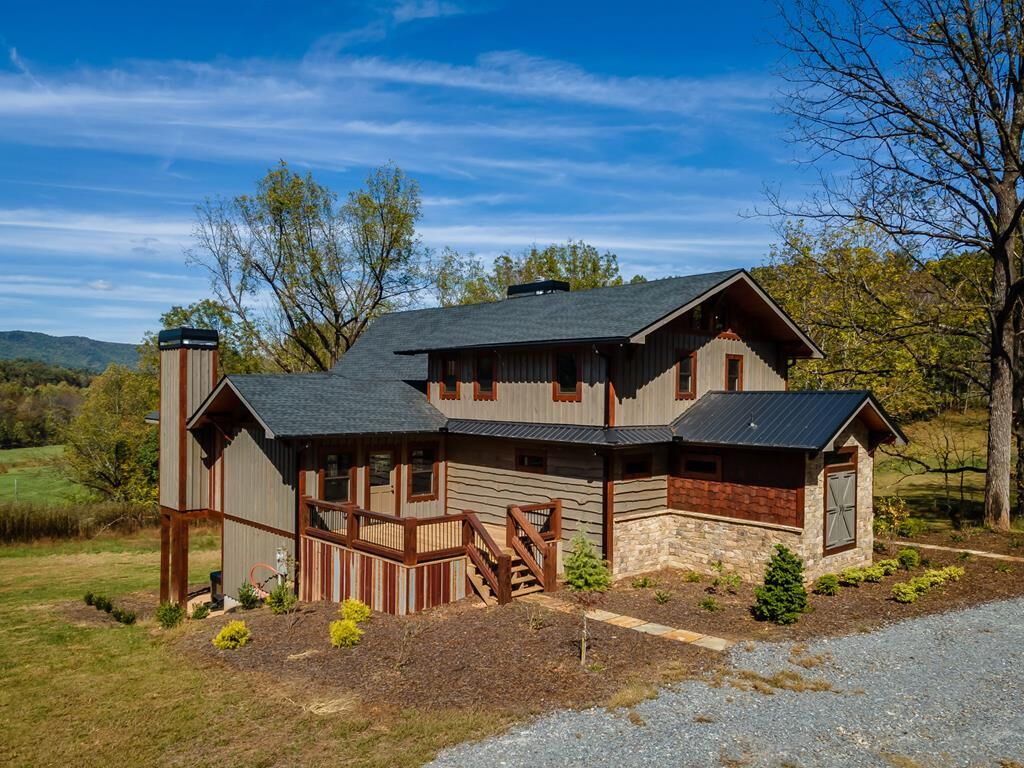 Property Photo: 7590 Mobile Road GA 30513