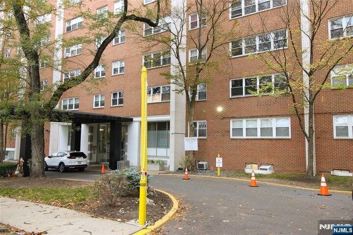 Property Photo: 39 E 39th Street 617 NJ 07504