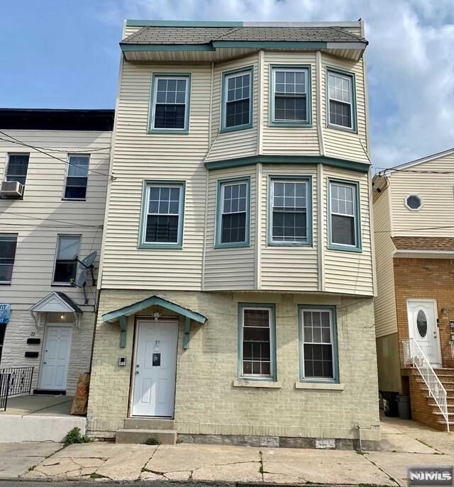 Property Photo:  24 Davis Street 3  NJ 07029 
