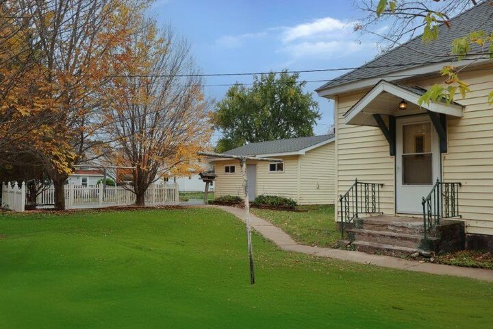 Property Photo:  516 Lake Avenue E  WI 54848 