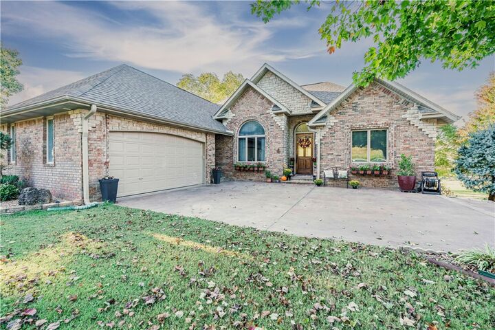 Property Photo:  60 Shields Spur  AR 72631 