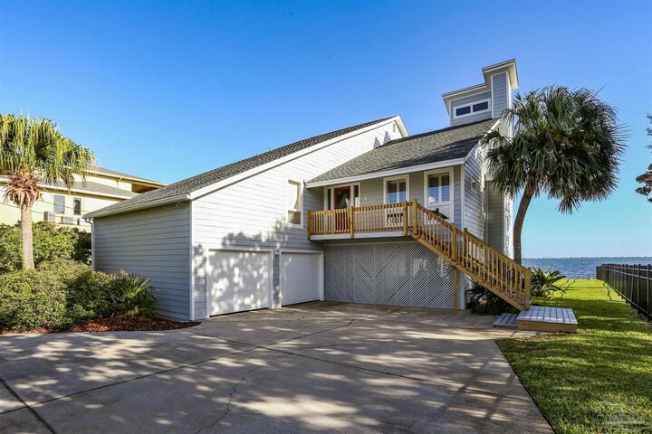 2653 Del Mar Dr  Gulf Breeze FL 32563 photo