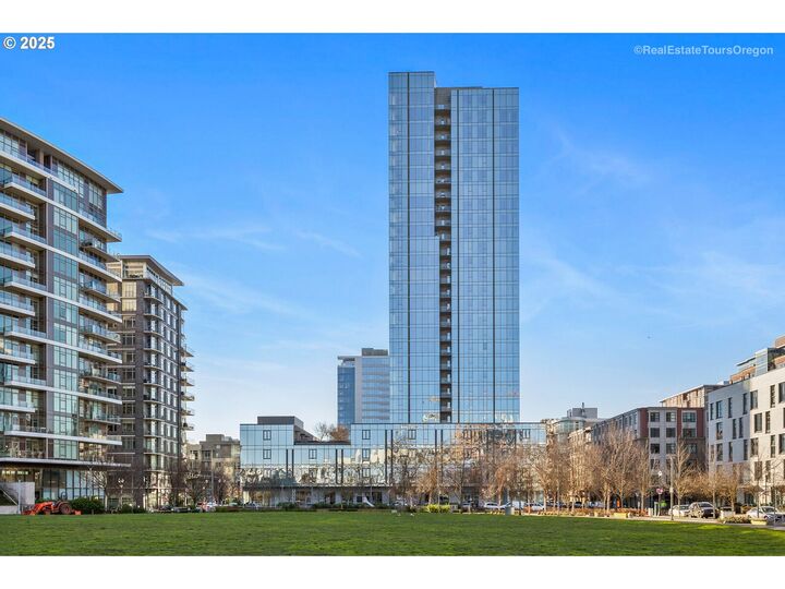 Property Photo: 1022 NW Overton St OR 97209