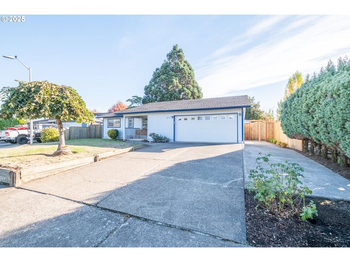 Property Photo:  4772 Musket Ct  OR 97305