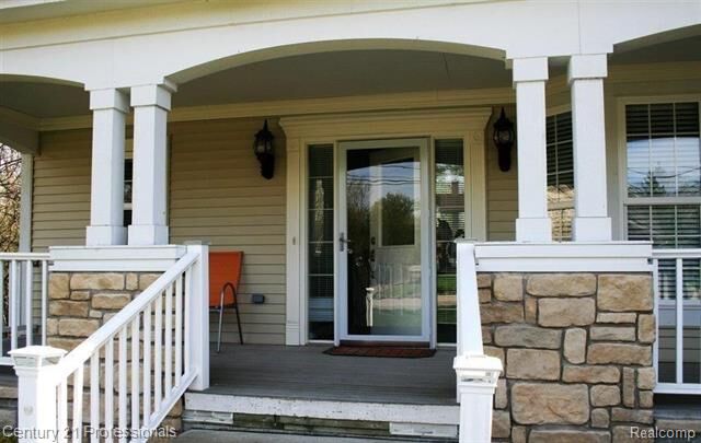 Property Photo: 174 Evaline Drive MI 48085