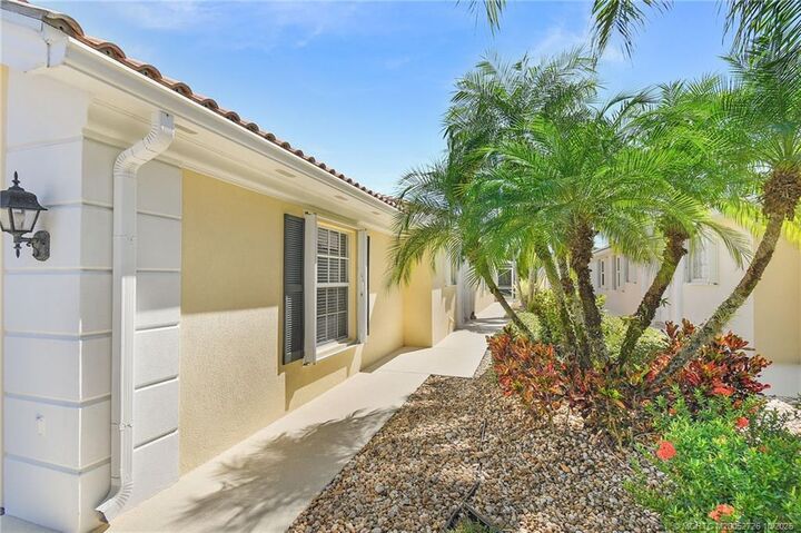 Property Photo:  8438 SE Retreat Drive  FL 33455 