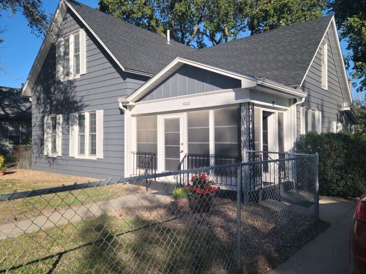 Property Photo:  608 W 12th Ave  KS 67501 
