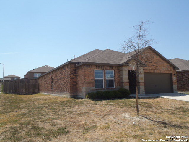 Property Photo: 203 Azalea Way TX 78132