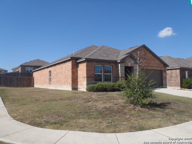 Property Photo: 203 Azalea Way TX 78132