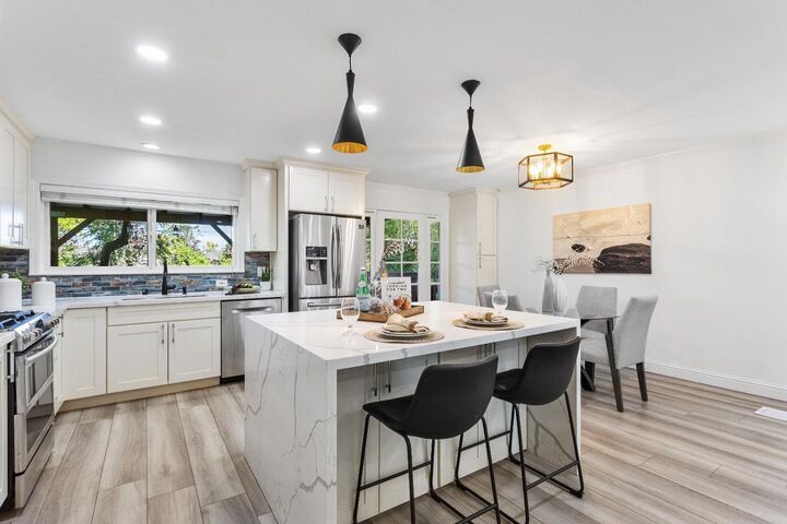 Property Photo:  1619 Hallbrook Drive  CA 95124 