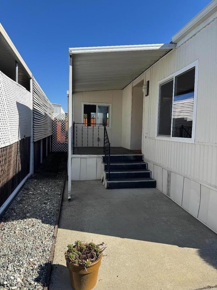 Property Photo: 4425 Clares 7 CA 95010