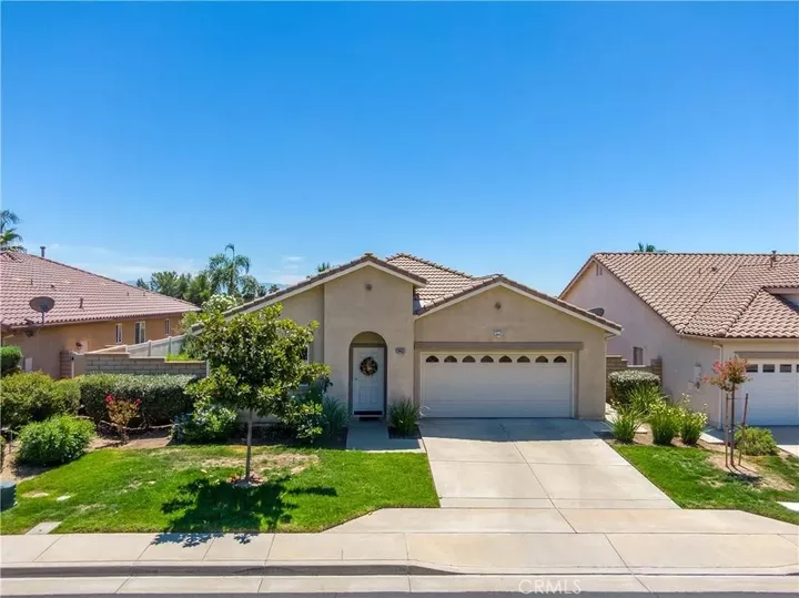 28433 Oasis View Circle  Menifee CA 92584 photo