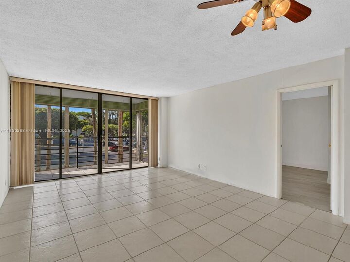 20500 W Country Club Dr 203  Aventura FL 33180 photo