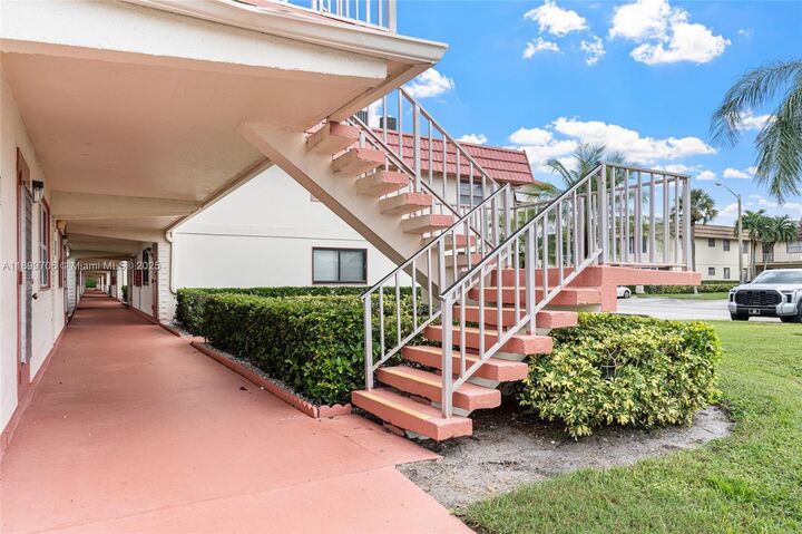 Property Photo: 39 Saxony A 39 FL 33446