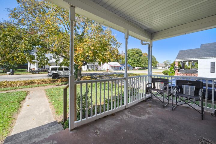 Property Photo:  411 S Walnut Street  IN 47040 