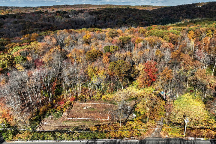 Property Photo:  981 Wolcott Road  CT 06716