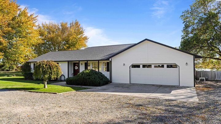 Property Photo: 334 Tuttle Ln WA 99323