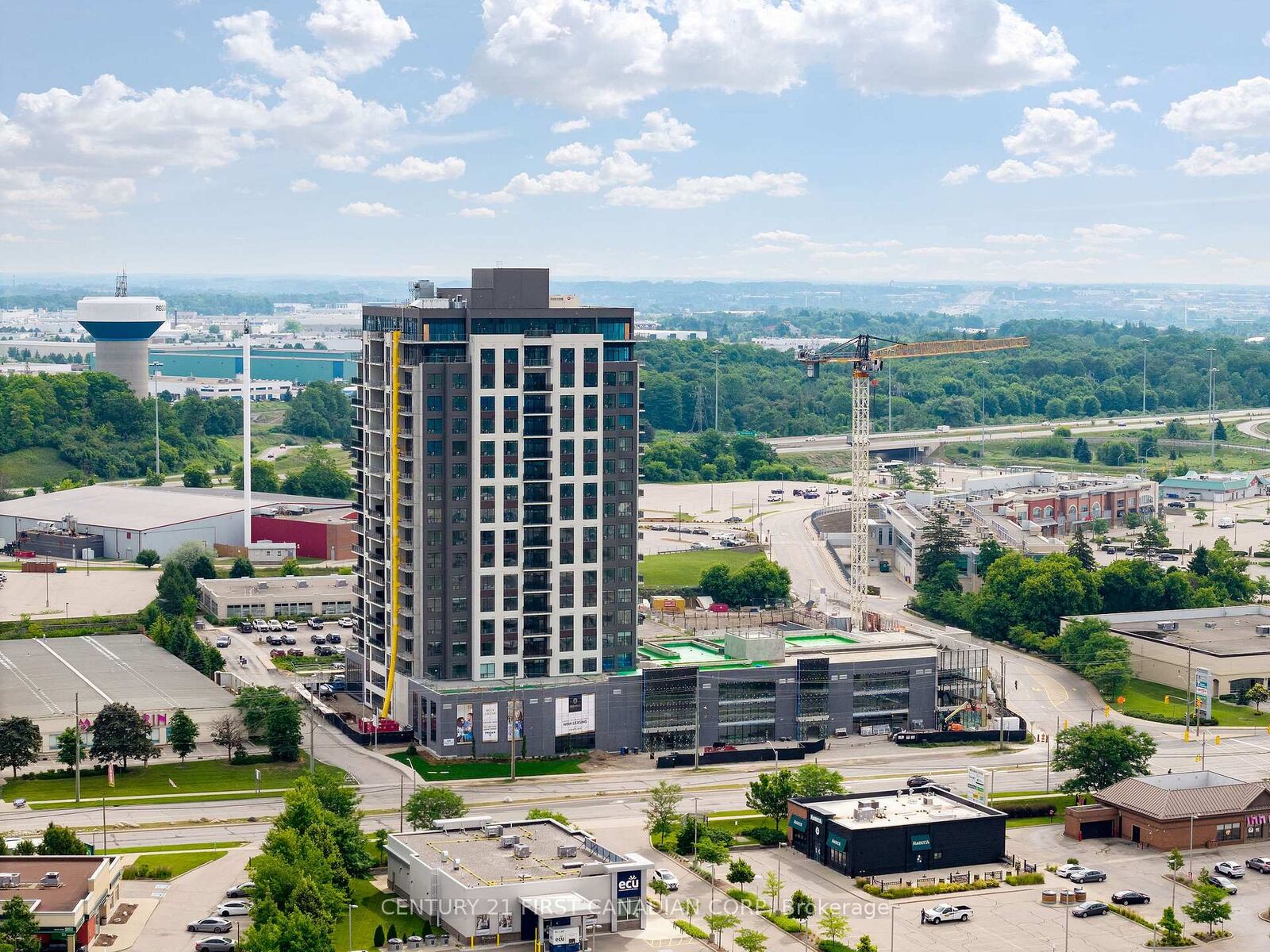 Property Photo:  4286 King Street 903  ON N2P 2E9 