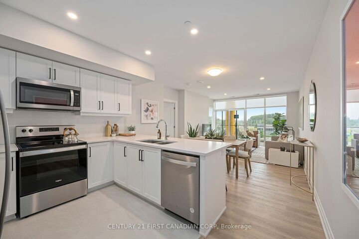 Photo de la propriété:  4286 King Street 903  ON N2P 2E9 