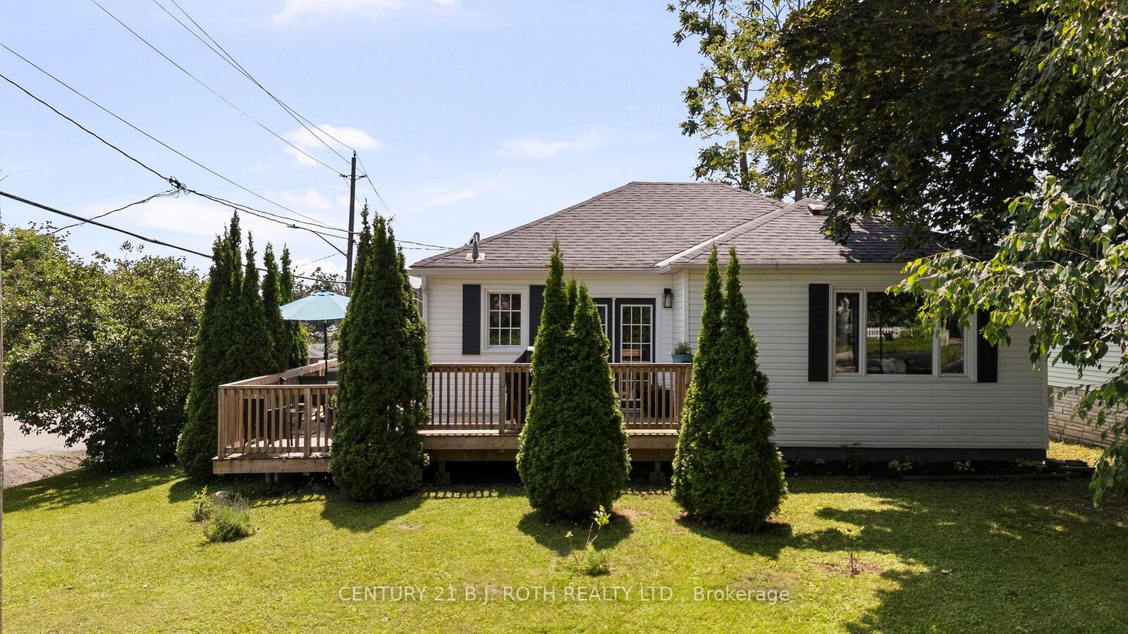 Property Photo:  307 Linwood Avenue  ON L3V 2W8