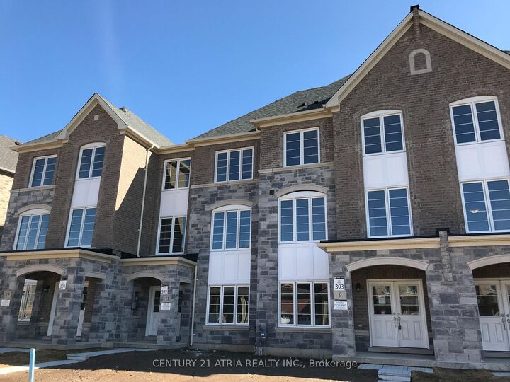 9 Temple Manor Road  Brampton ON L6Y 6C5 photo