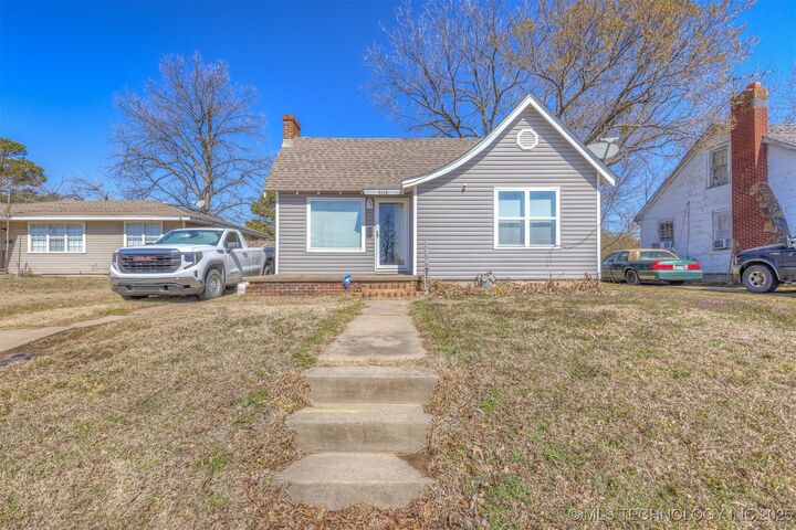 Property Photo:  4410 W Okmulgee Avenue  OK 74401