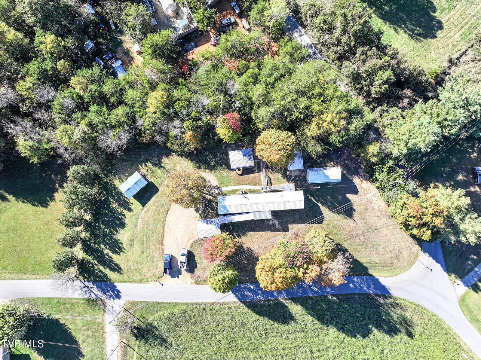Property Photo: 885 Anderson Loop TN 37743