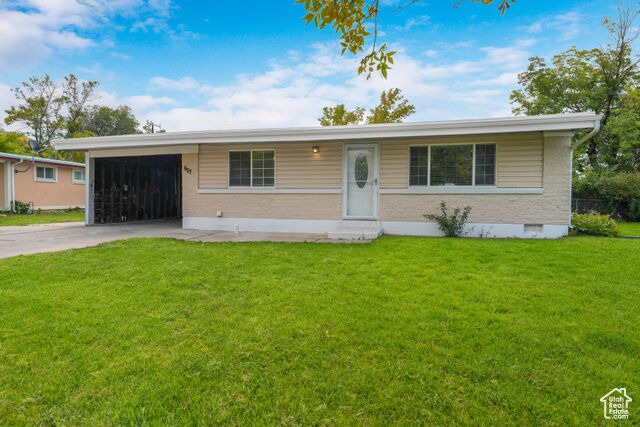 Property Photo: 607 E 875 N UT 84404