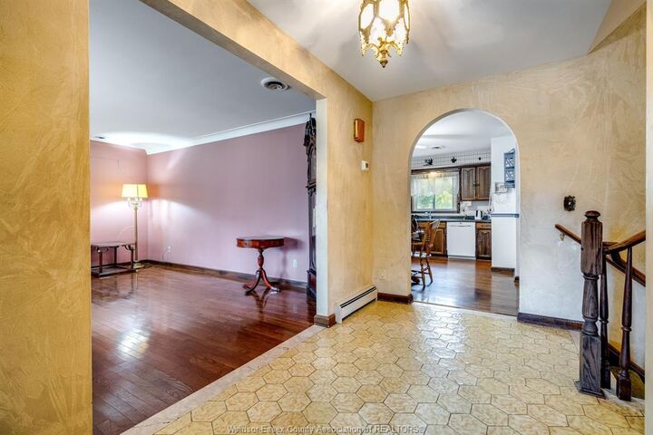 Property Photo:  2985 Mark  ON N9E 2W6