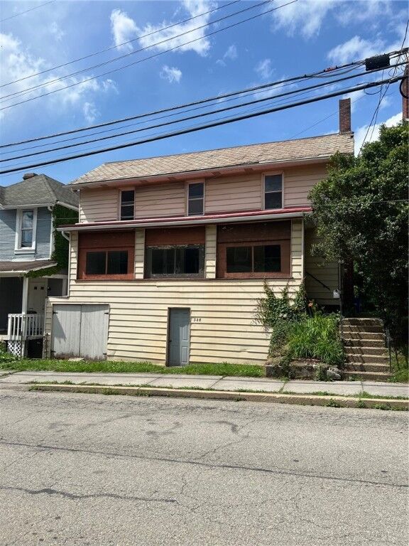 Property Photo: 328 W New Castle PA 16001