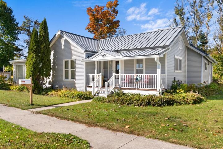 370 Young Street  Cheboygan MI 49721 photo