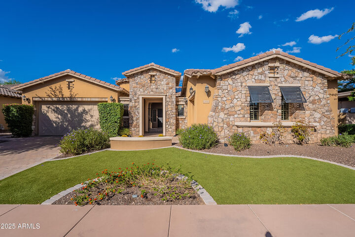 Property Photo: 12828 W Oyer Lane AZ 85383