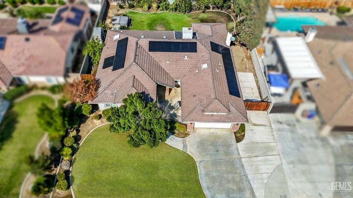 Property Photo:  13804 Taradale Court  CA 93314 