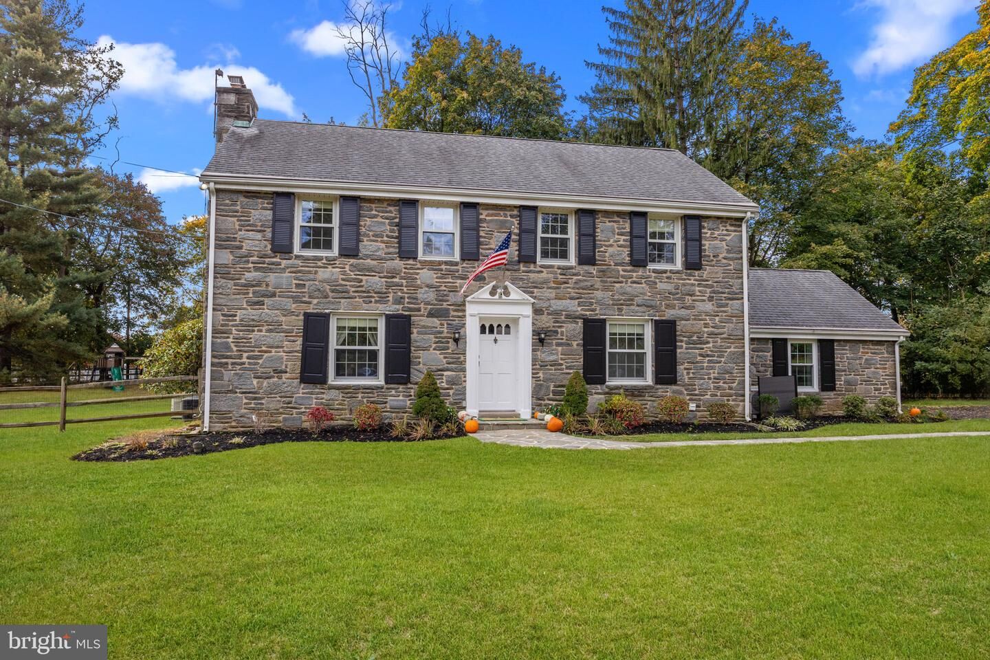 Property Photo:  1434 Holcomb Road  PA 19006