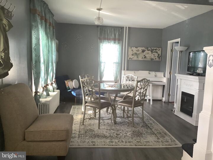 Property Photo:  39 E 2nd Avenue  NJ 08078 
