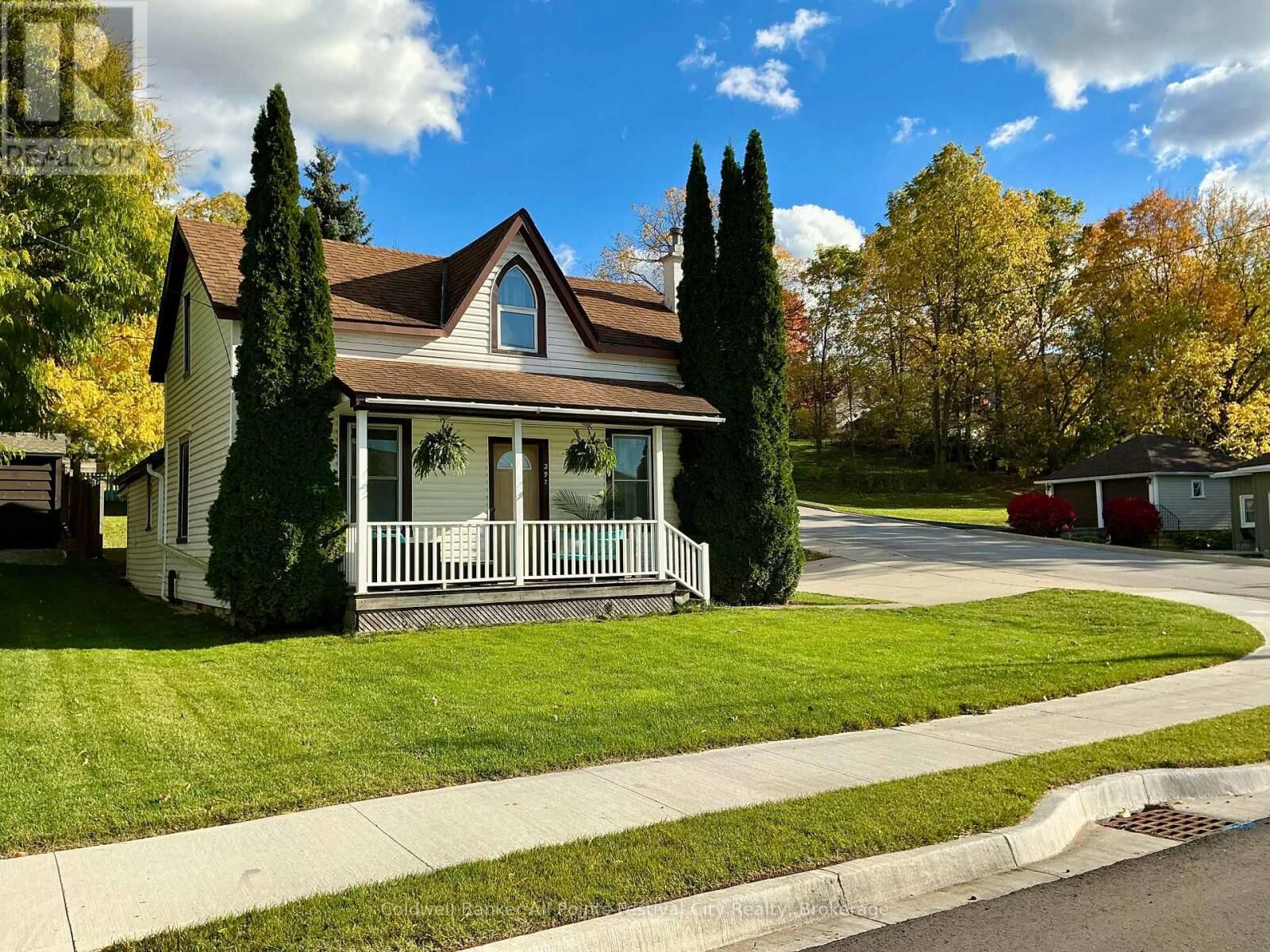 Property Photo: 297 Wellington Street South ON N4X 1C5