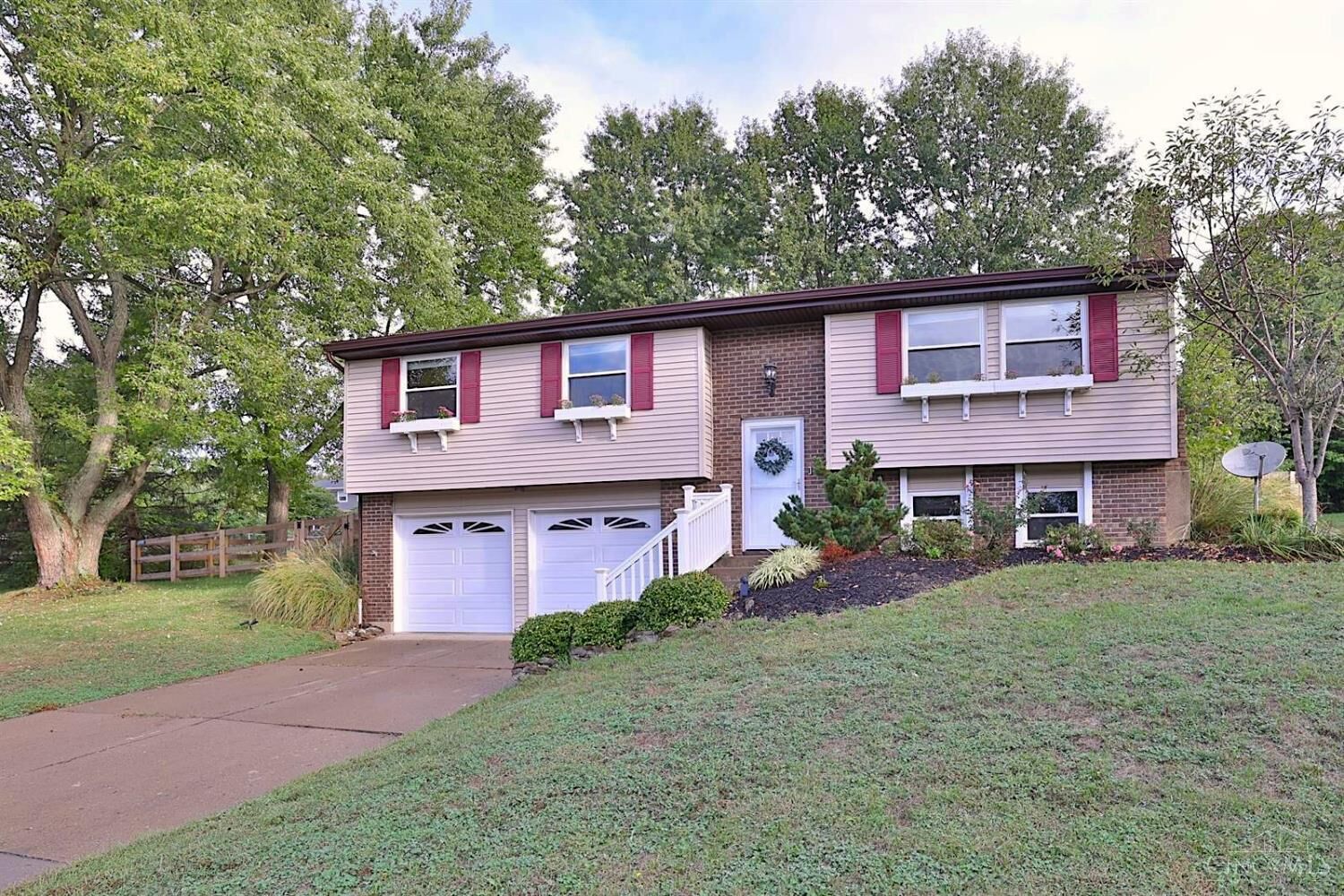 Property Photo: 1731 Rudyard Lane OH 45230