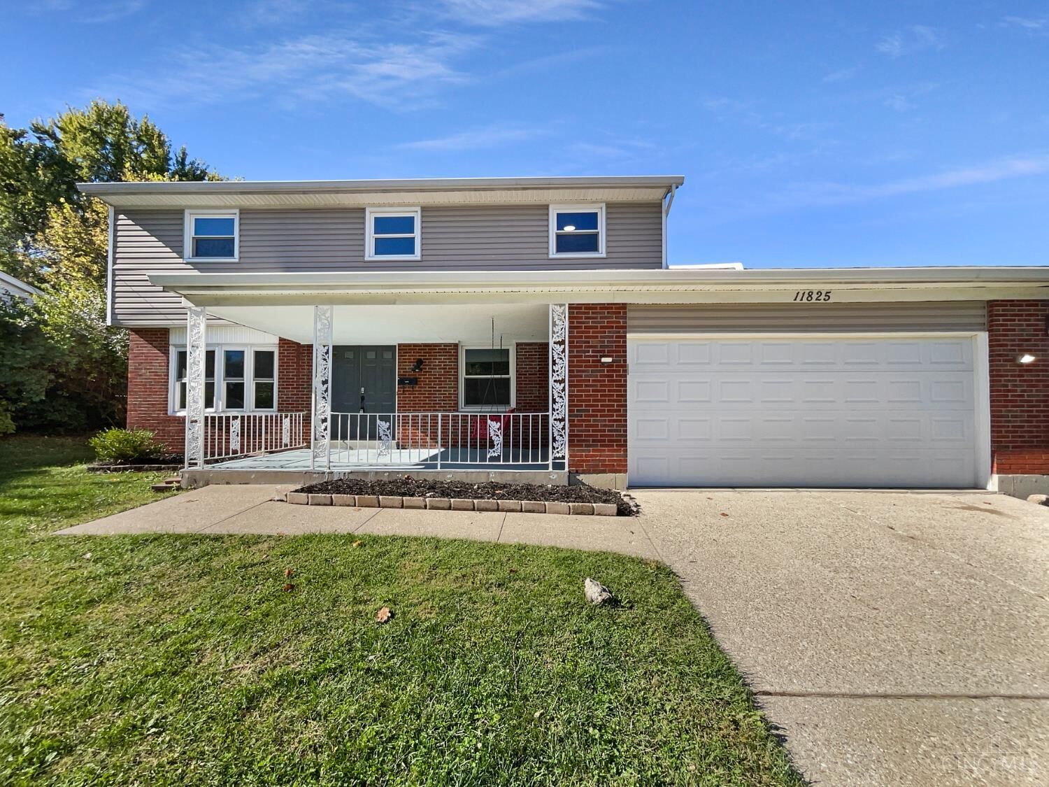 Property Photo:  11825 Cedarcreek Drive  OH 45240 