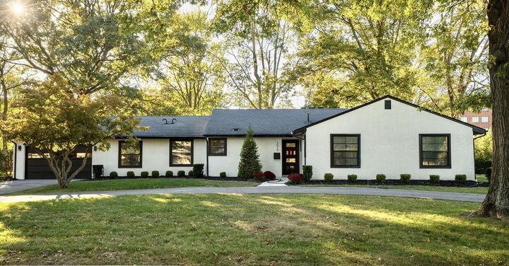 3015 Welsford Road  Columbus OH 43221 photo