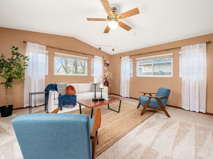 Property Photo: 3894 Maidens Larne Drive OH 43221