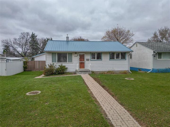 Photo de la propriété: 448 10th Street East MB R7A 5W1