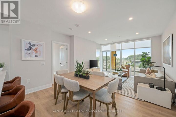 Property Photo: 4286 East King Street 903 ON N2P 2E9