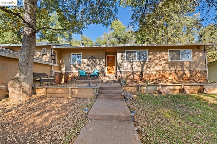 Property Photo:  15524 Paseo De Los Robles Road  CA 95370 