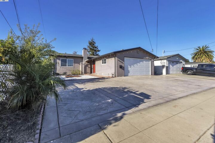 Property Photo: 36621 Beutke Dr CA 94560